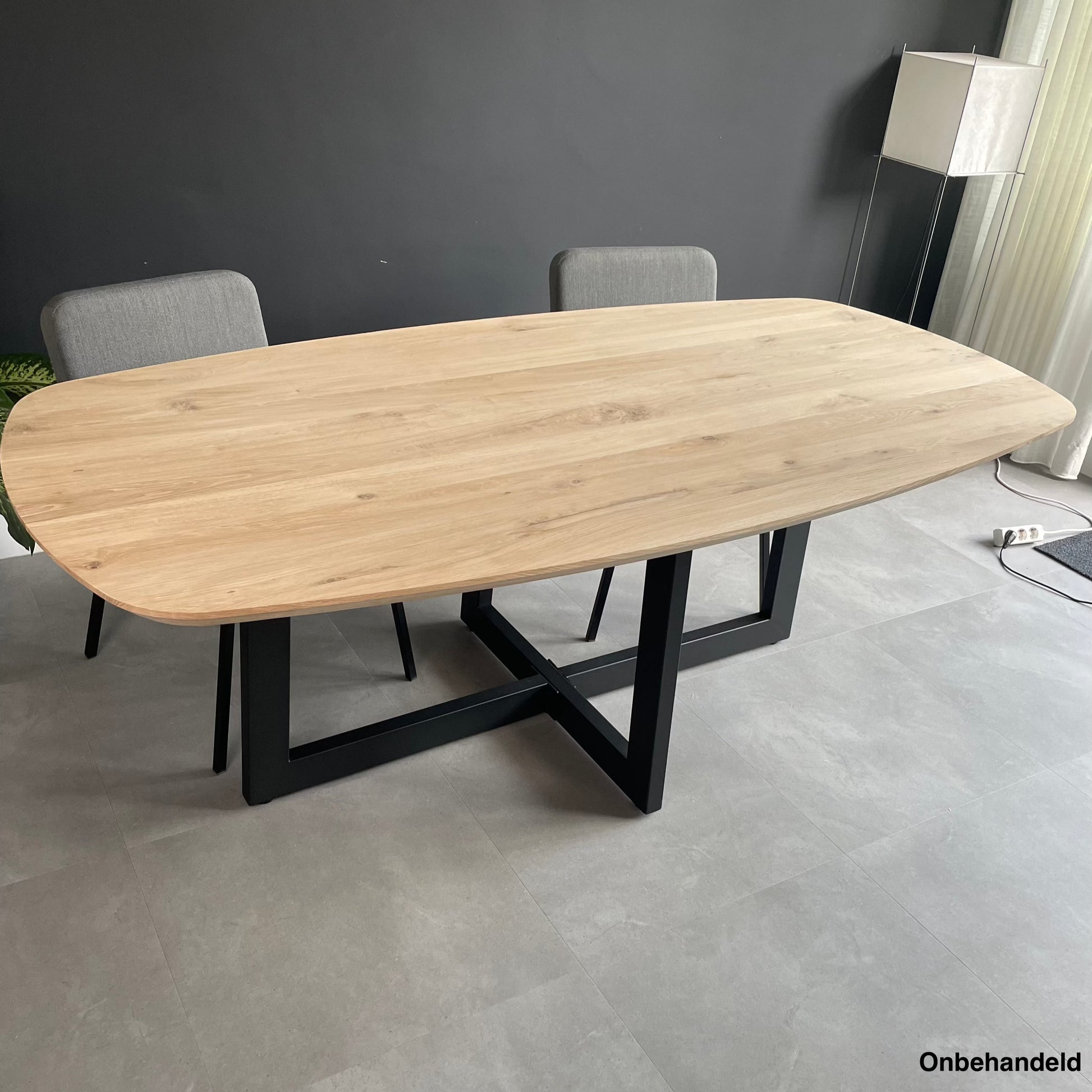 Deens Ovale Eettafel Carson | Deens Ovaal Eiken Blad | Stalen Zwart Dubbele U Poot | Onbehandeld