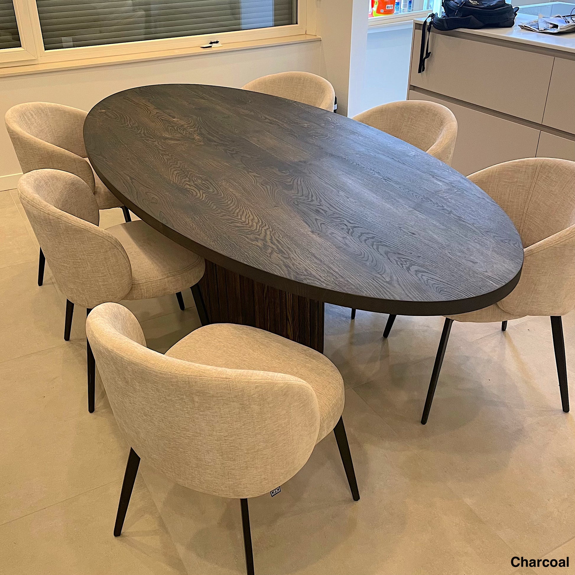Ovale Eettafel Houston | Ovaal Eiken Blad | Eiken Cone Poot | Charcoal